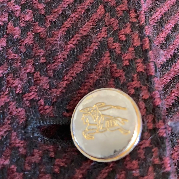 Burberry!! Vintage!! Burgundy and Black print. - Picture 3 of 15